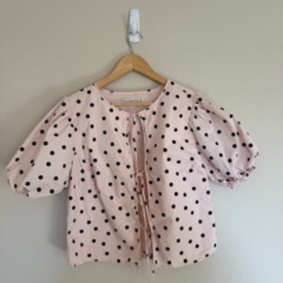 Abercrombie & Fitch Tops - Abercrombie Pink Polka Dot Tie-Front Top — Trendy Feminine Style